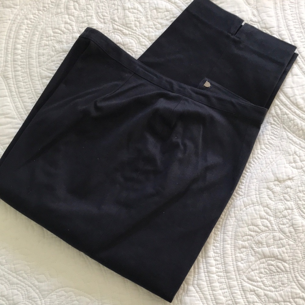 Charter Club women’s pants. Capri or shorter length. Dark navy  size 12
